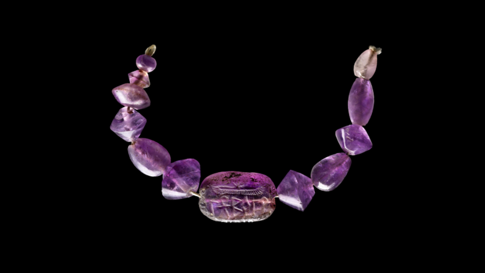 Tempo, cultura, Terra e spazio attraverso le gemme