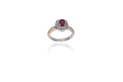 Anello con diamanti e pietra - Asta Preziosi Anello con diamanti e pietra - Asta Preziosi