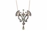 Collana con centrale/spilla con smeraldi e diamanti - Asta Preziosi Collana con centrale/spilla con smeraldi e diamanti - Asta Preziosi