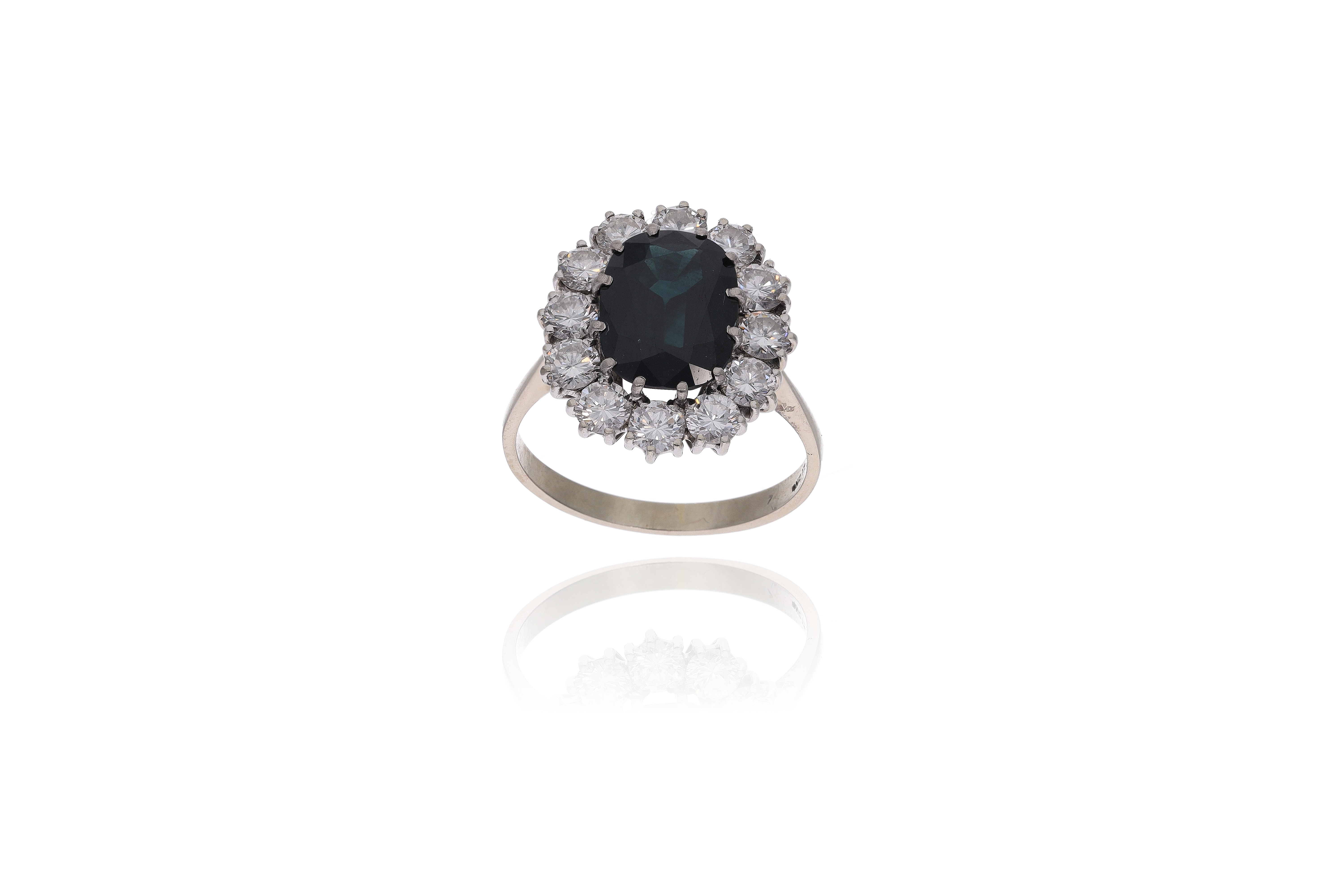 Anello con zaffiro e diamanti - Asta Preziosi