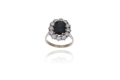 Anello con zaffiro e diamanti - Asta Preziosi Anello con zaffiro e diamanti - Asta Preziosi