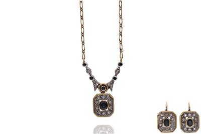 Parure orecchini e collana con diamanti e zaffiri - Asta Preziosi Parure orecchini e collana con diamanti e zaffiri - Asta Preziosi