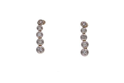 Orecchini con diamanti - Asta Preziosi