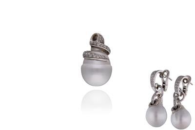 Paio di orecchini e pendente con diamanti e perle - Asta Preziosi