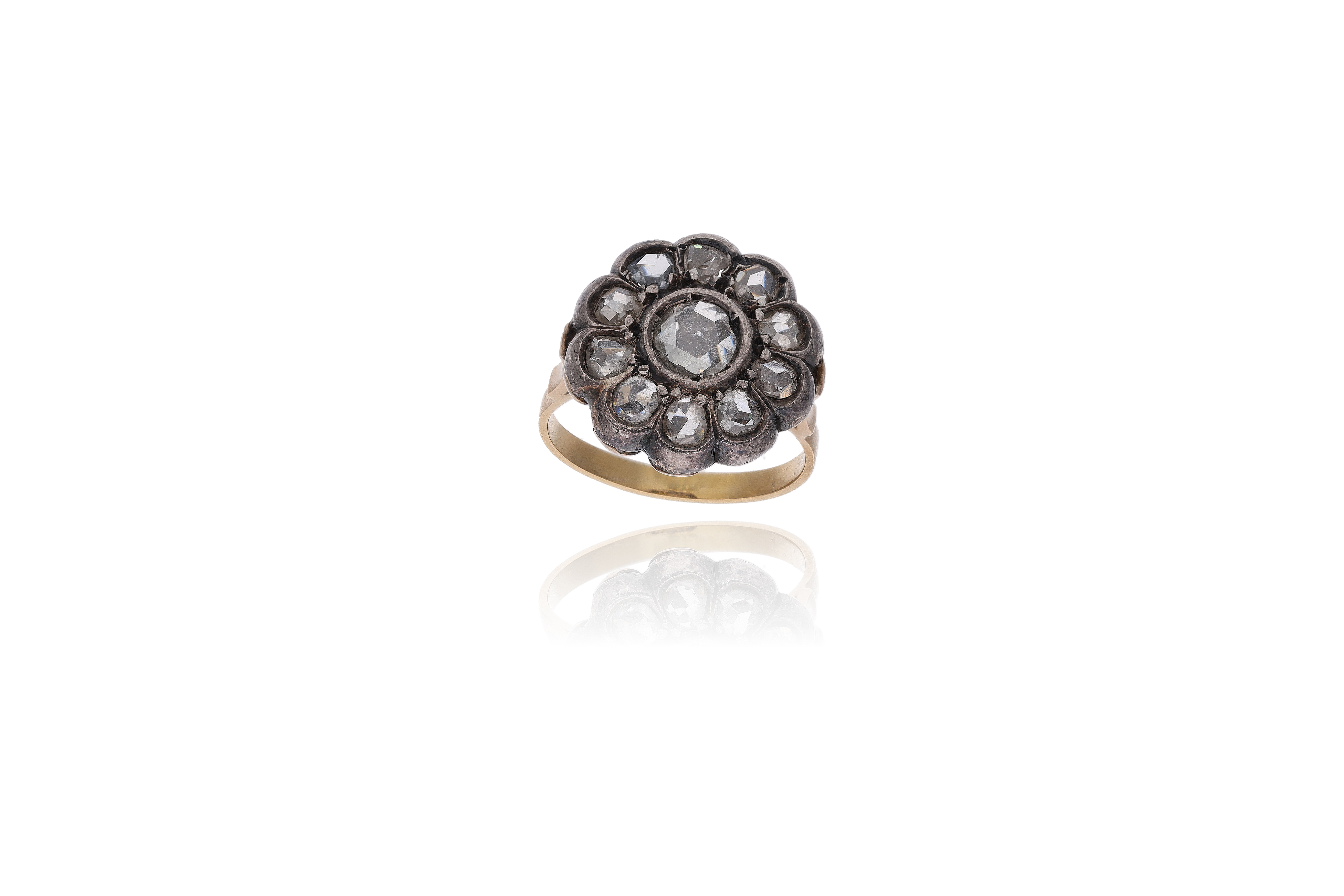 Anello con diamanti - Asta Preziosi
