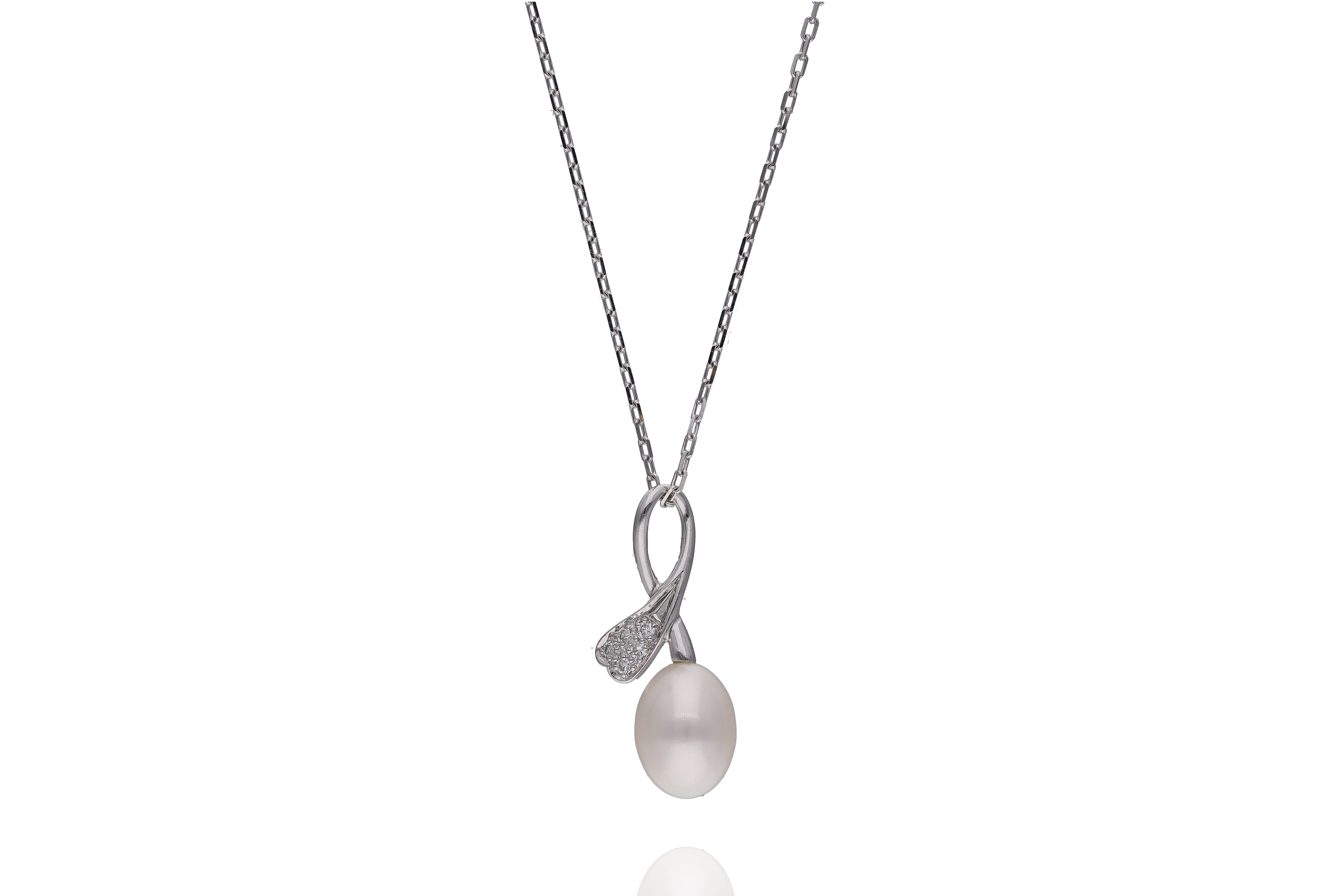 Collana con pendente con perla e diamanti - Asta Preziosi