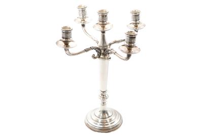 Candelabro in argento - Asta Preziosi Candelabro in argento - Asta Preziosi