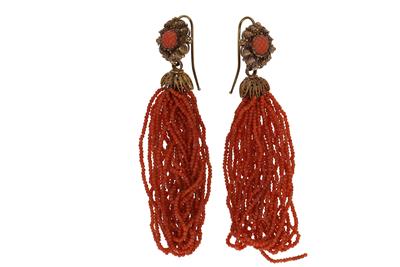 Orecchini con coralli - Asta Preziosi