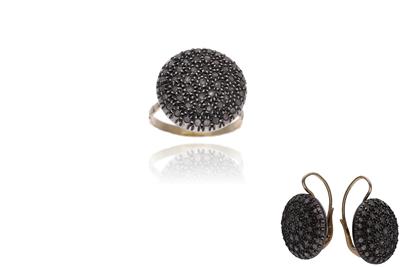 Parure, anello e paio di orecchini con diamanti - Asta Preziosi