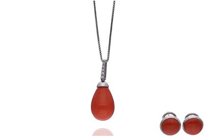 Parure, collana e paio di orecchini con corallo e diamanti - Asta Preziosi