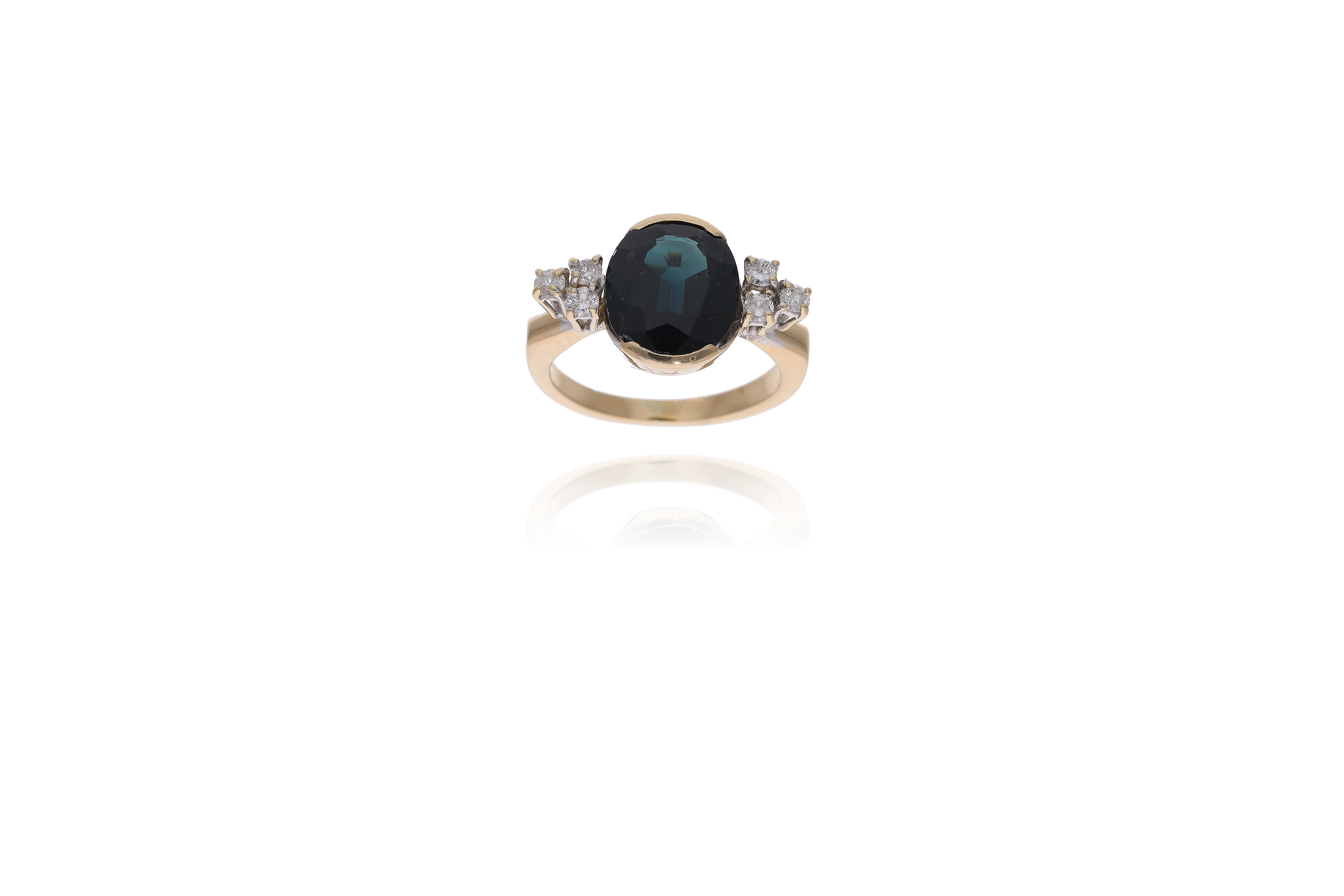Anello con zaffiro e diamanti - Asta Preziosi