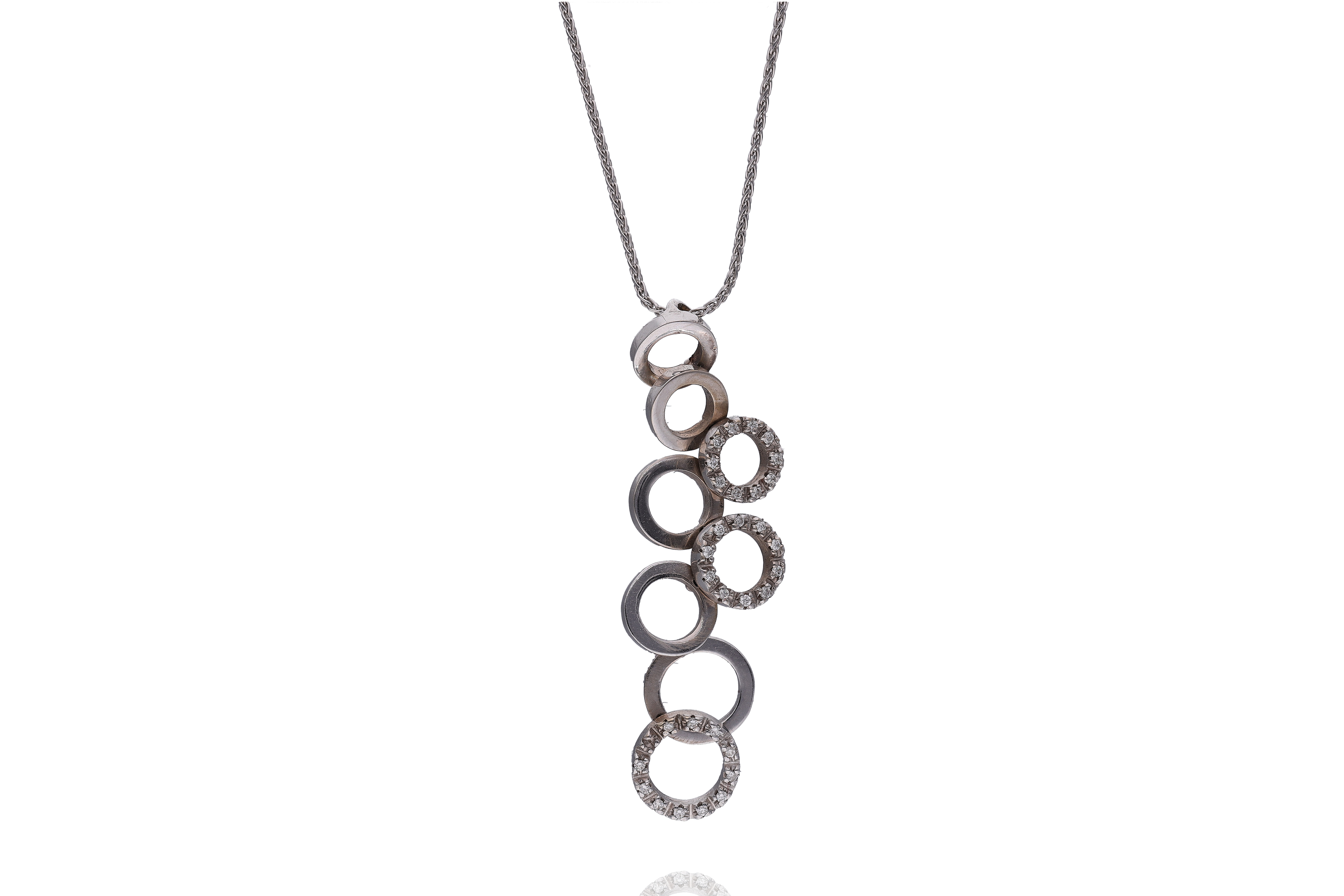 Collana con ciondolo con diamanti - Asta Preziosi