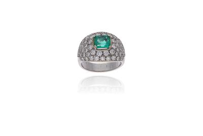 Anello con smeraldo e diamanti - Asta Preziosi Anello con smeraldo e diamanti - Asta Preziosi