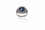 Anello con zaffiro e diamanti - Asta Preziosi Anello con zaffiro e diamanti - Asta Preziosi