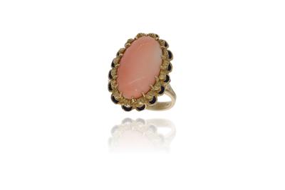 Anello con corallo e smalto - 