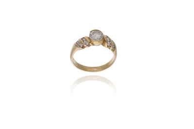 Anello con diamanti - 