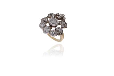 Anello con diamanti - 