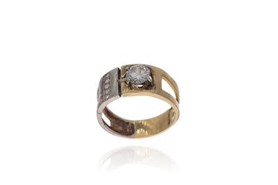 Anello con diamanti - 