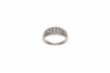 Anello con diamanti - 