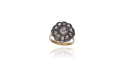 Anello con diamanti - 