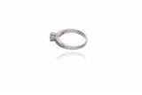 Anello con diamanti - 