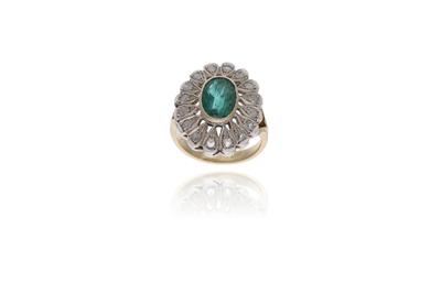 Anello con smeraldo e diamanti - Asta Preziosi