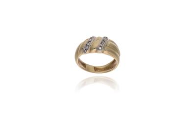 Anello con diamanti - Asta Preziosi