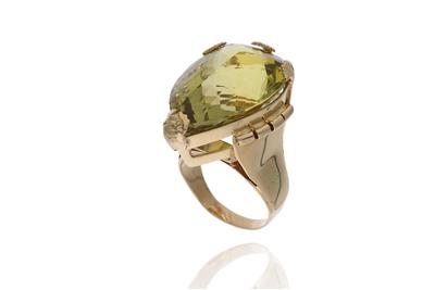 Anello con quarzo - Asta Preziosi