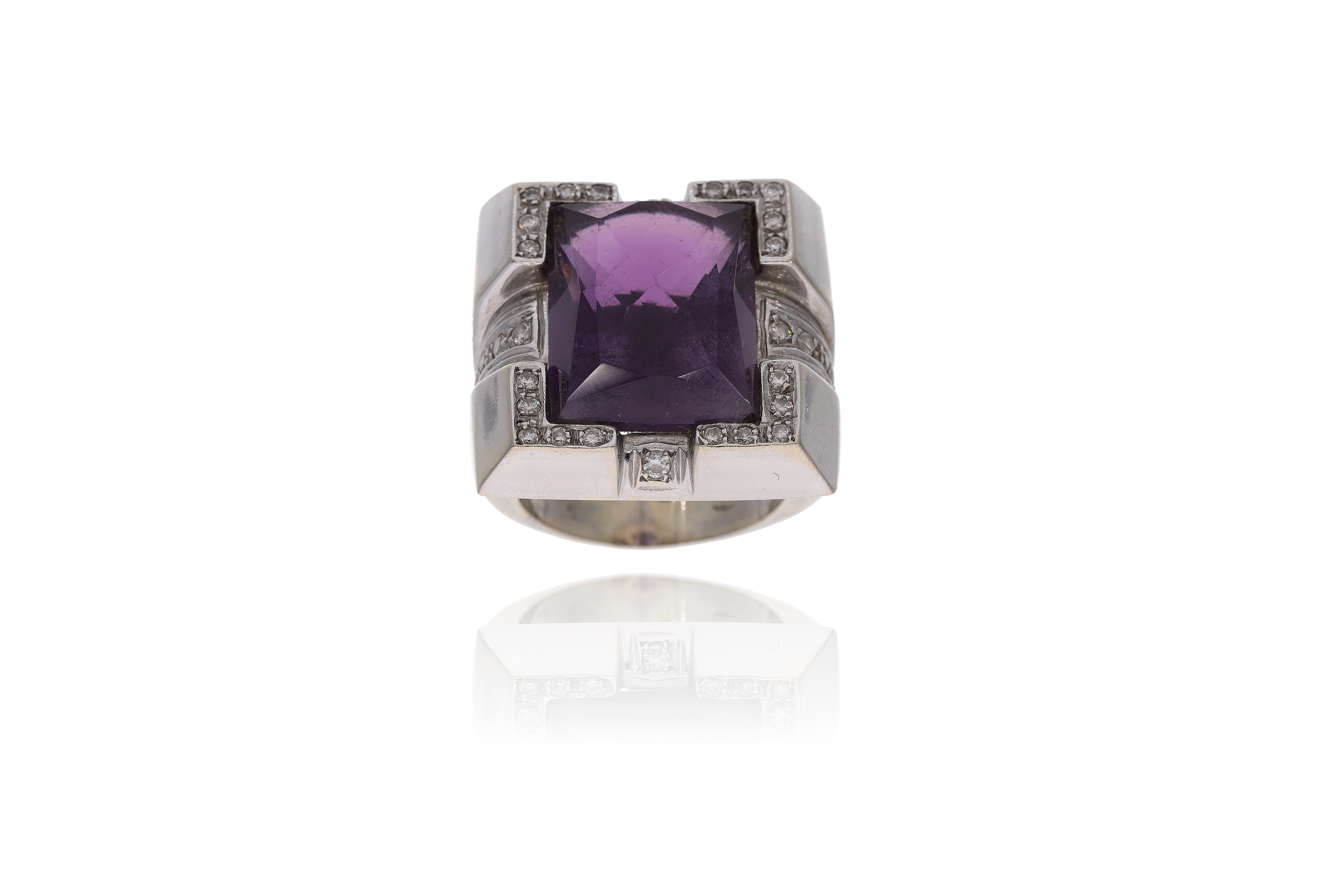 Anello con ametista e diamanti - Asta Preziosi