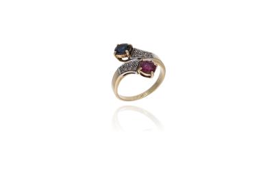 Anello con diamanti, rubino e zaffiro - Asta Preziosi Anello con diamanti, rubino e zaffiro - Asta Preziosi