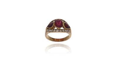 Anello con rubini e diamanti - Asta Preziosi