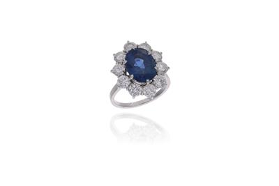 Anello con zaffiro e diamanti - Asta Preziosi