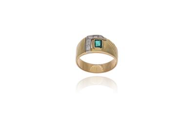 Anello con smeraldo e diamanti - Asta Preziosi Anello con smeraldo e diamanti - Asta Preziosi
