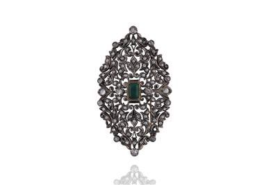 Spilla con diamanti e smeraldo - Asta Preziosi Spilla con diamanti e smeraldo - Asta Preziosi