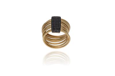 Anello con diamanti neri - Asta Preziosi