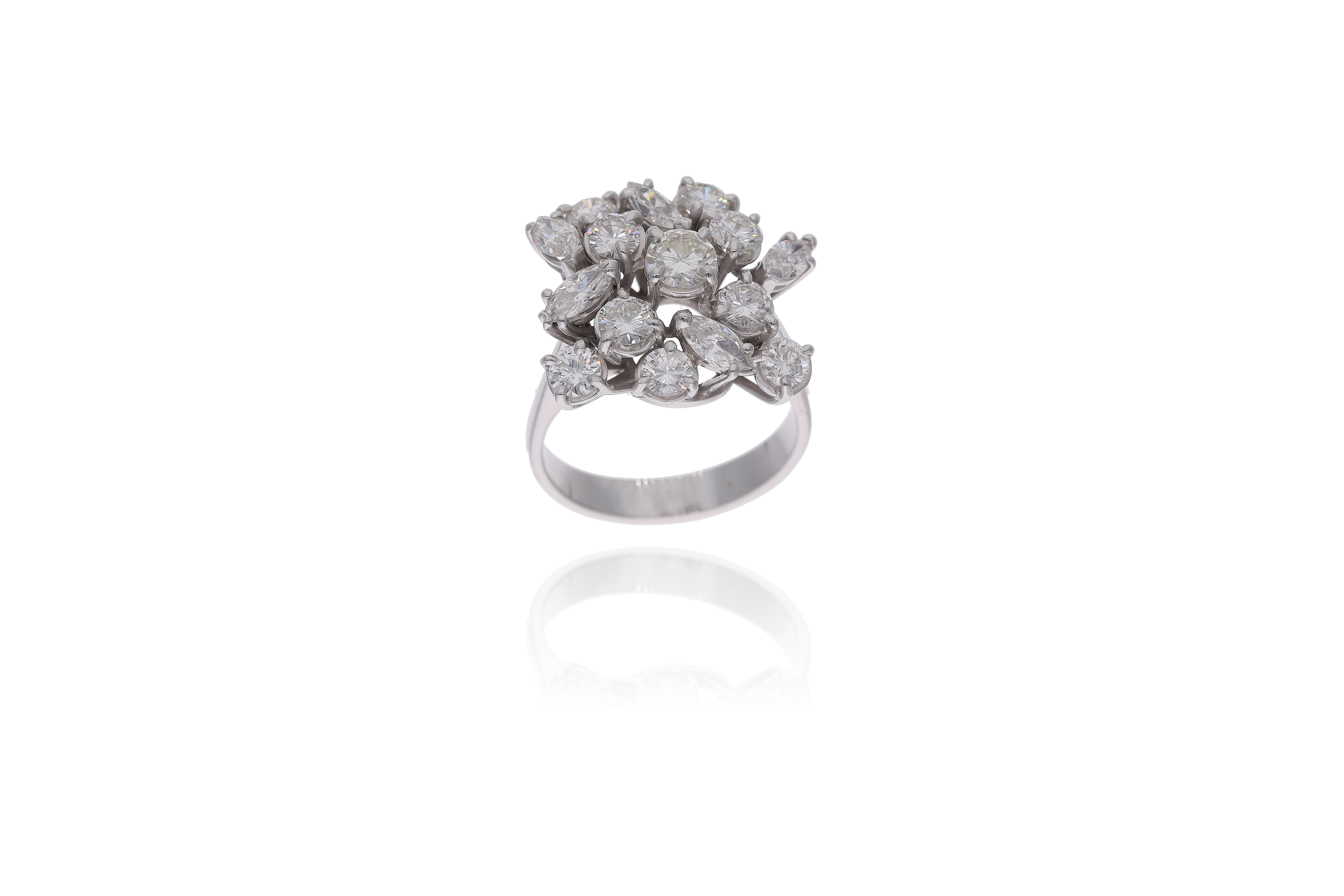 Anello con diamanti - Asta Preziosi