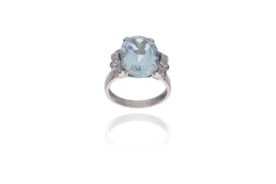 Anello con acquamarina e diamanti - Asta Preziosi Anello con acquamarina e diamanti - Asta Preziosi