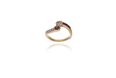 Anello con diamanti e rubini - Asta Preziosi Anello con diamanti e rubini - Asta Preziosi