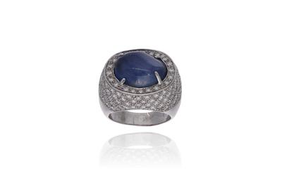 Anello con diamanti e zaffiro - Asta Preziosi Anello con diamanti e zaffiro - Asta Preziosi