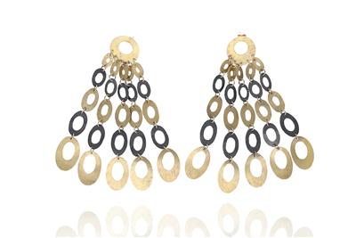 Coppia di orecchini in oro e argento - Asta Preziosi Coppia di orecchini in oro e argento - Asta Preziosi