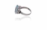 Anello con acquamarina e diamanti - Asta Preziosi Anello con acquamarina e diamanti - Asta Preziosi