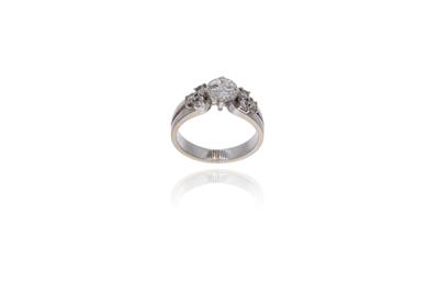 Anello con diamanti - Asta Preziosi