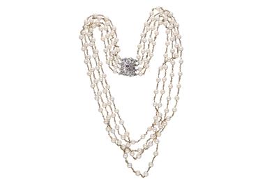 Collana in oro con perle coltivate - Asta Preziosi