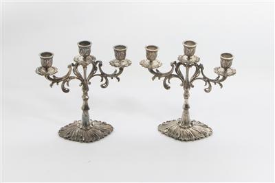 Coppia di candelieri in argento - Asta Preziosi Coppia di candelieri in argento - Asta Preziosi