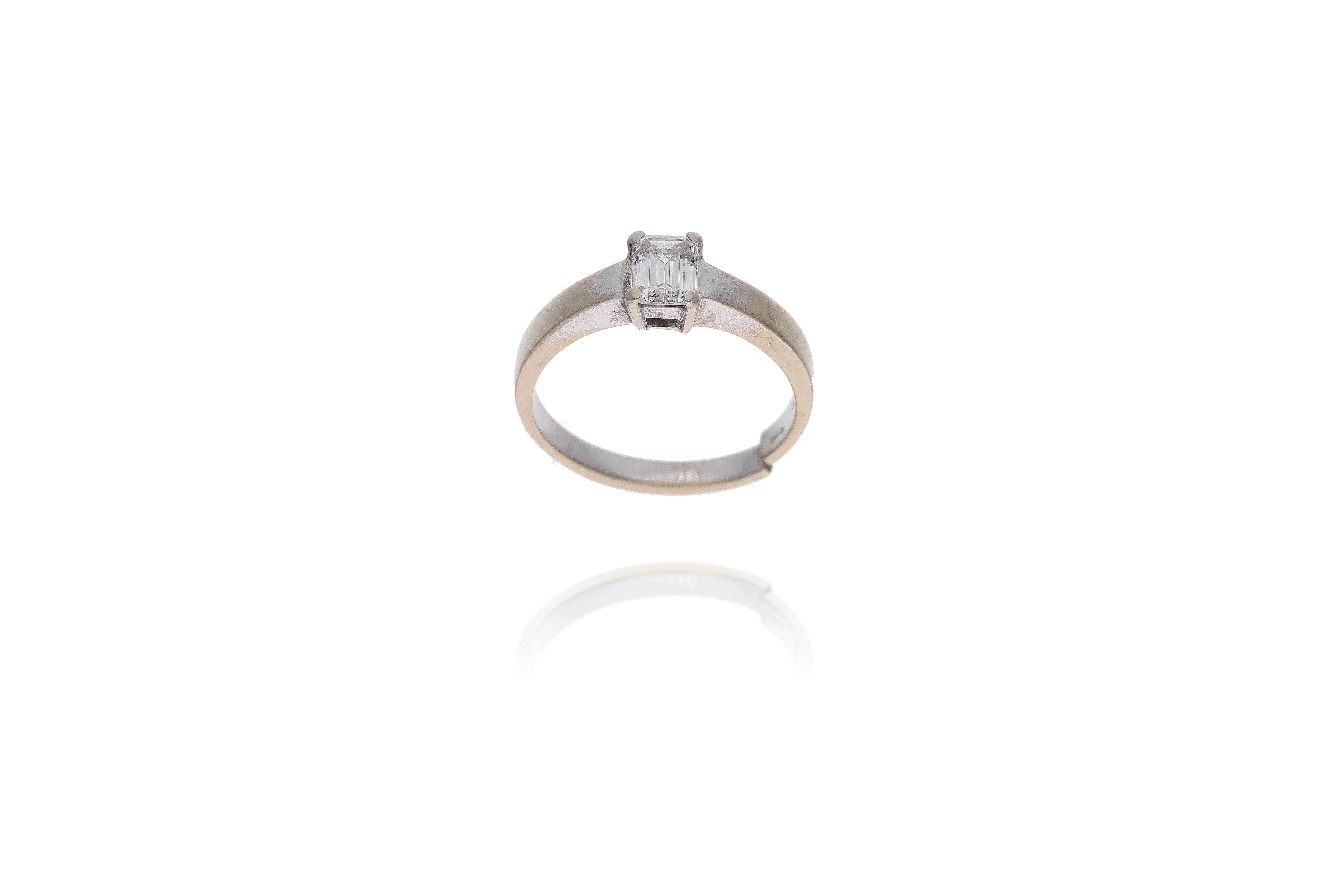 Anello con diamante - Asta Preziosi