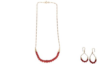 Parure, collana e paio di orecchini con corallo - Asta Preziosi Parure, collana e paio di orecchini con corallo - Asta Preziosi
