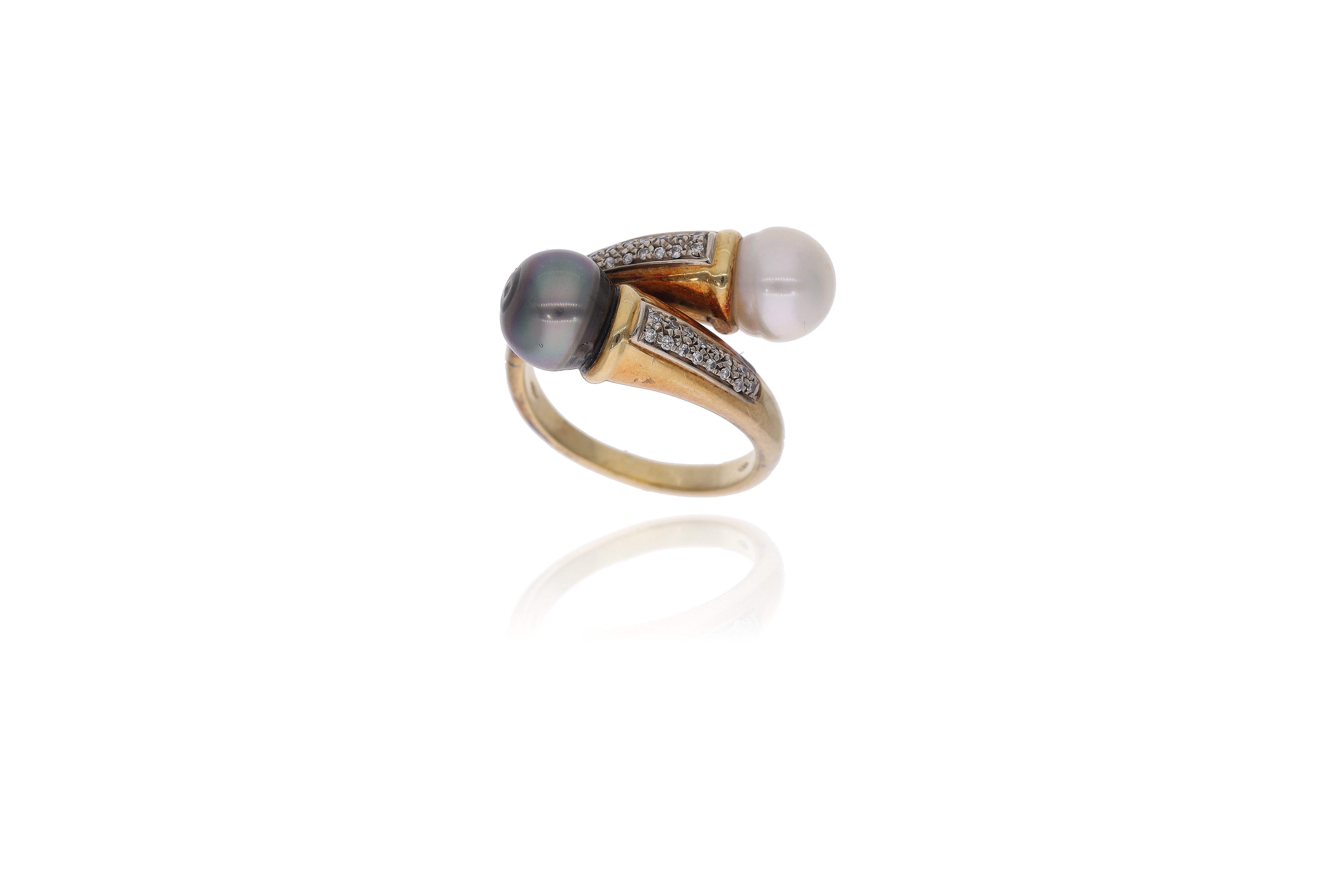 Anello con perle e diamanti - Asta Preziosi