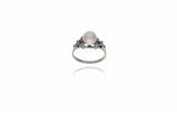 Anello con diamanti e perla - Asta Preziosi Anello con diamanti e perla - Asta Preziosi