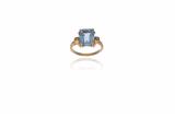 Anello con pietra - Asta Preziosi Anello con pietra - Asta Preziosi