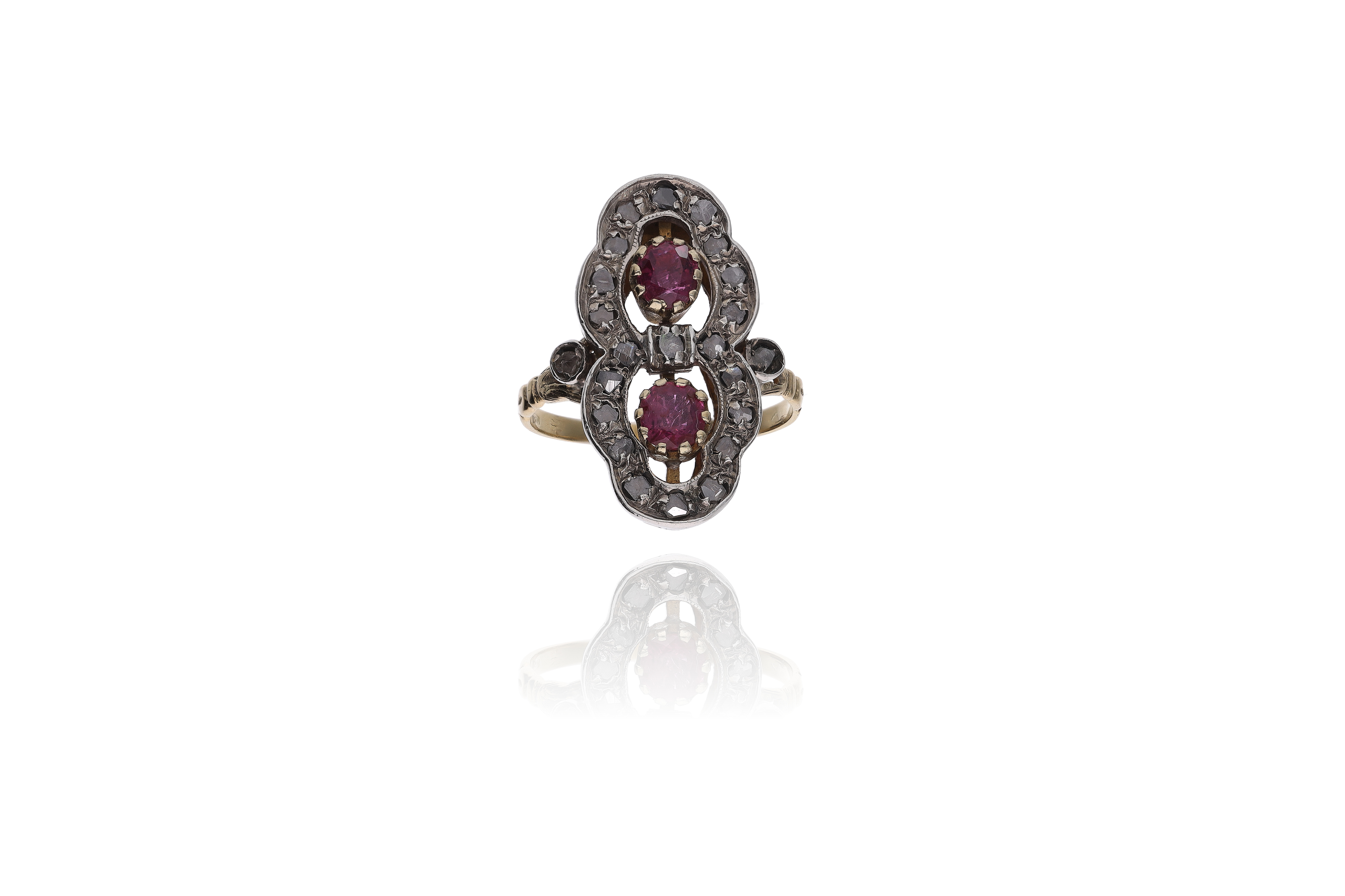 Anello con diamanti e rubini - Asta Preziosi